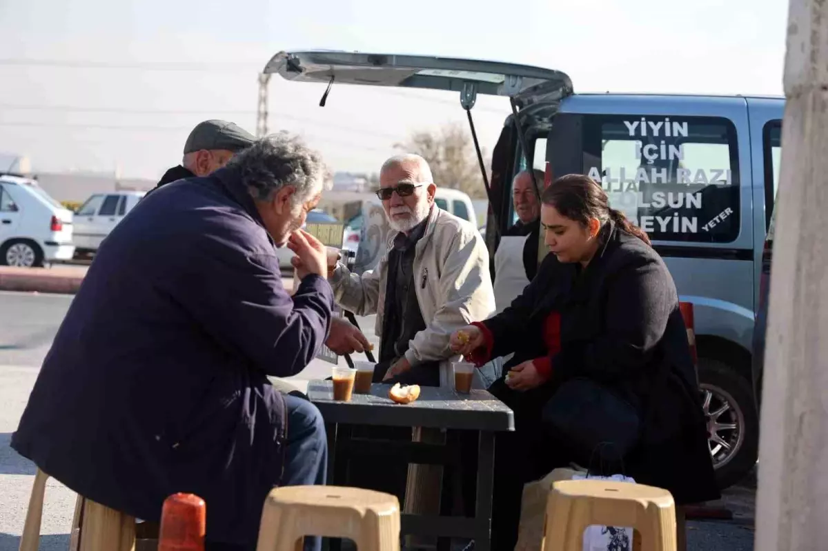 Lokman Yıldız, Hastane Önünde 7 Yıldır Çorba Dağıtıyor